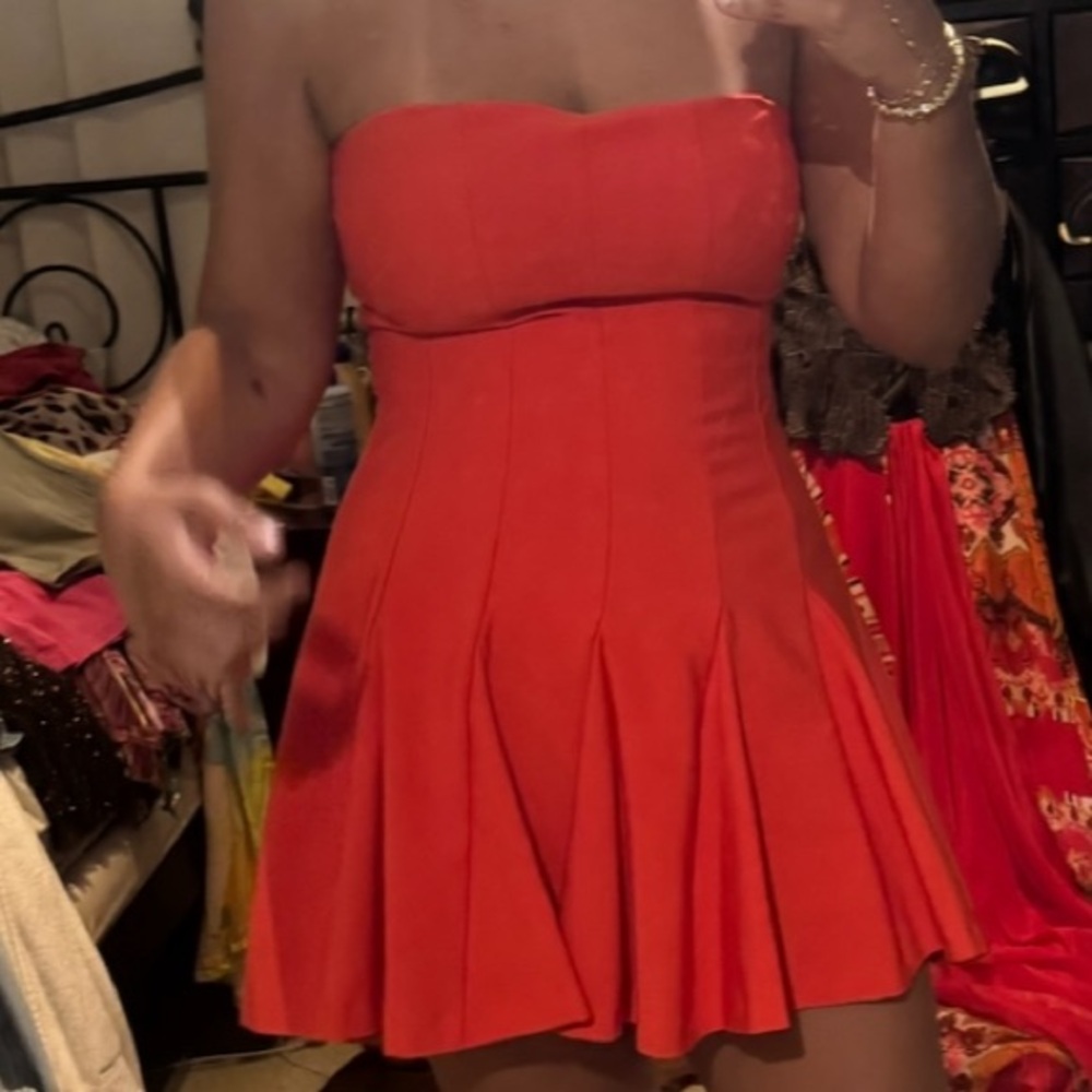 Zara Strapless Red Dress - Picture 3 of 3